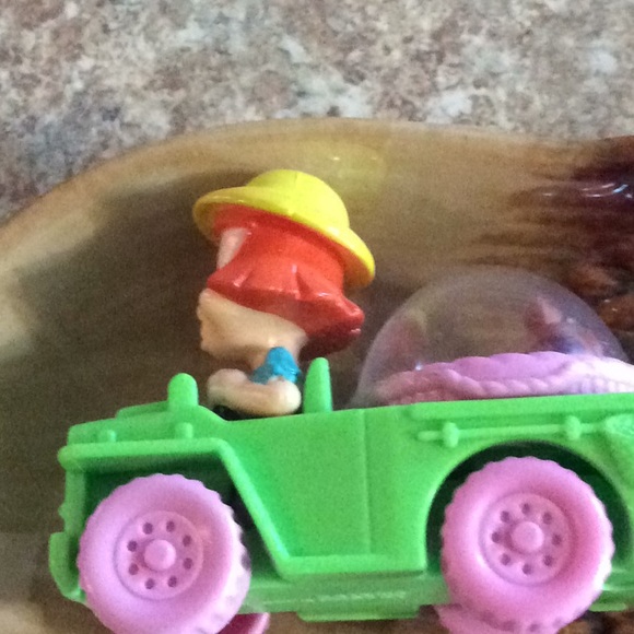 Vtg 1992 McDonalds tiny Toons Elmyra Roller Jeep. - Picture 4 of 5